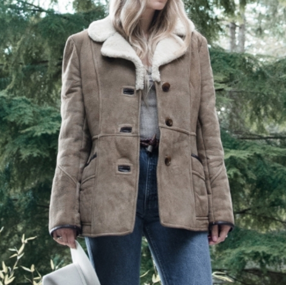 🍂🍁《VINTAGE》REAL DEAL SHEARLING COAT! - Picture 3 of 11